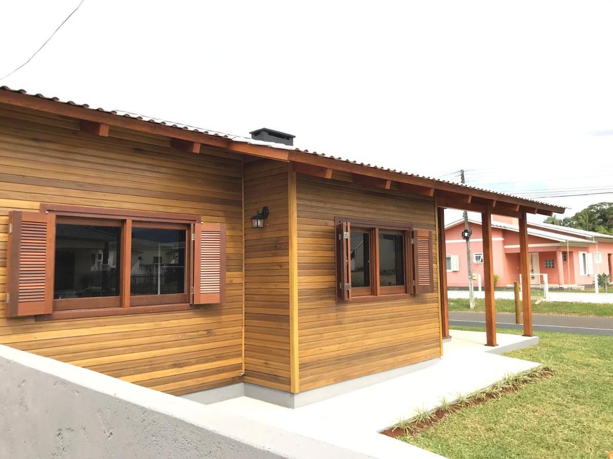 Canyons Guest House Praia Grande  Exterior photo
